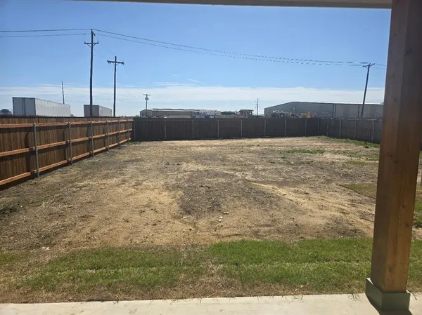 $2,250 | 1342 Wyatt Street, Waxahachie, TX 75165