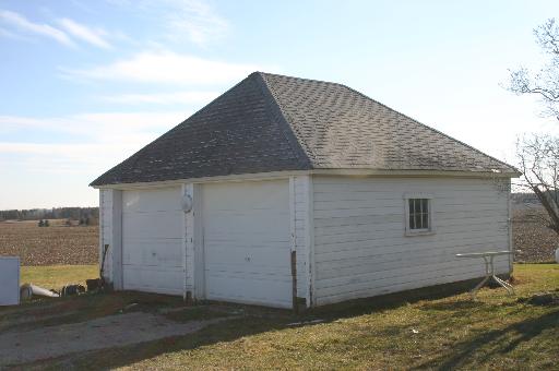 7412 Shields Road Harvard, IL 60033 - Photo 4 of 7