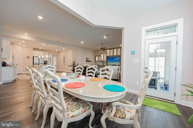 $1,049,900 | 33250 Paradisio Greens, Ocean View, DE 19970