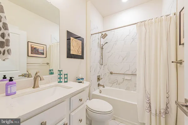 $975,000 | 33250 Paradisio Greens, Ocean View, DE 19970