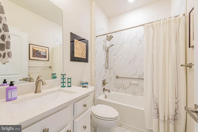 $1,049,900 | 33250 Paradisio Greens, Ocean View, DE 19970