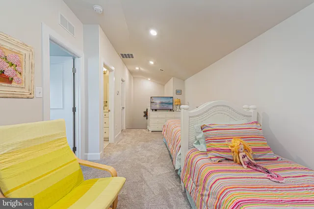 $1,049,900 | 33250 Paradisio Greens, Ocean View, DE 19970