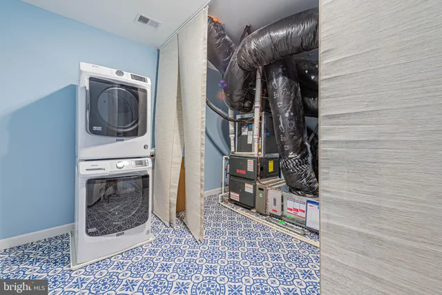 $1,049,900 | 33250 Paradisio Greens, Ocean View, DE 19970