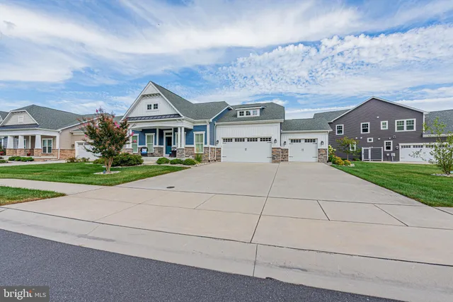$1,049,900 | 33250 Paradisio Greens, Ocean View, DE 19970