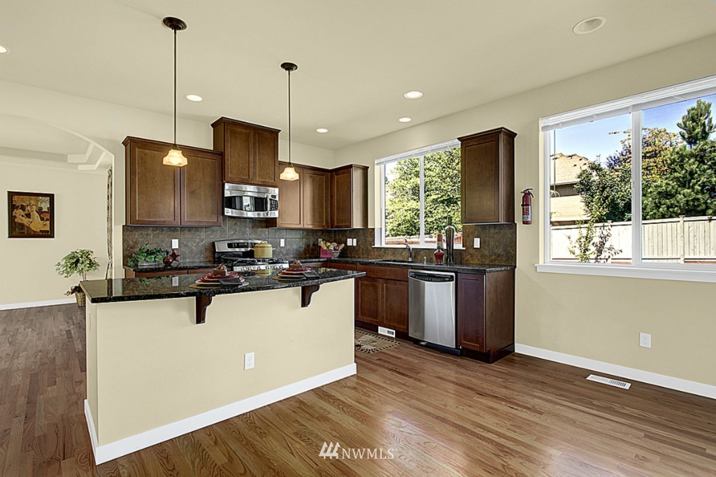 3921 222nd Place Southeast Bothell, WA 98021 - Photo 3 of 10