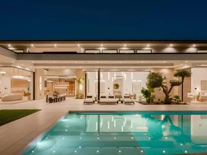 $18,500,000 | 6283 La Jolla Scenic S Drive, San Diego, CA 92037