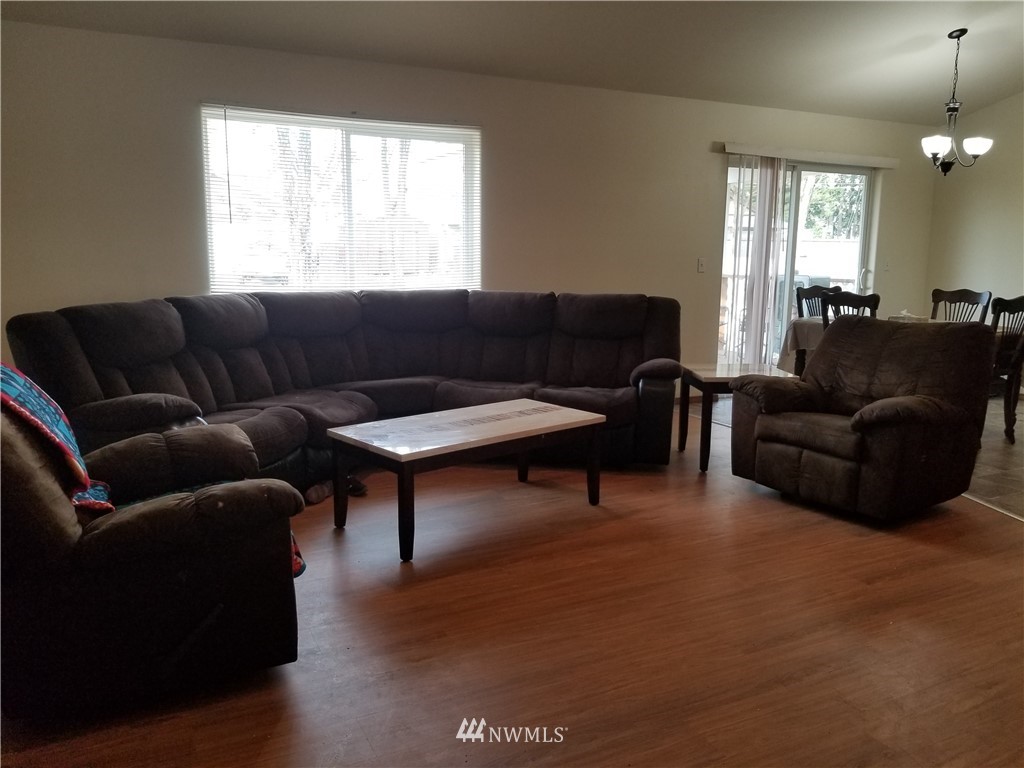 6402 199th Loop Southwest Rochester, WA 98579 - Photo 4 of 15