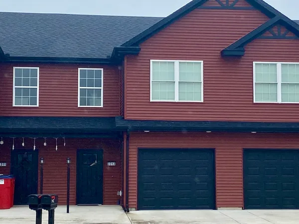$237,000 | 3313 Stoneway Court, Champaign, IL 61822