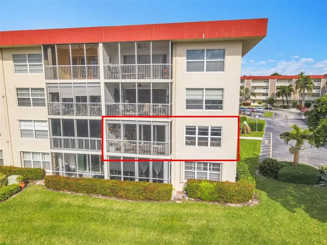 $535,000 | 3050 Northeast 48th Court, Unit 206, Lighthouse Point, FL 33064