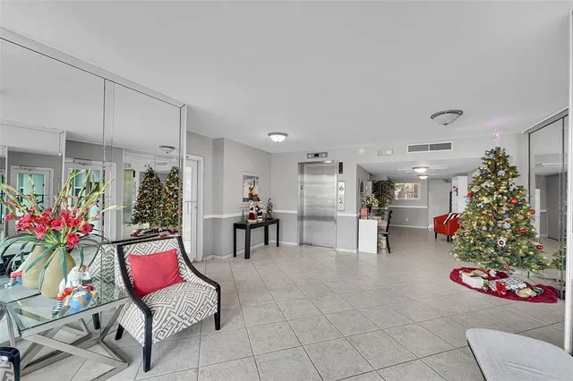 $535,000 | 3050 Northeast 48th Court, Unit 206, Lighthouse Point, FL 33064