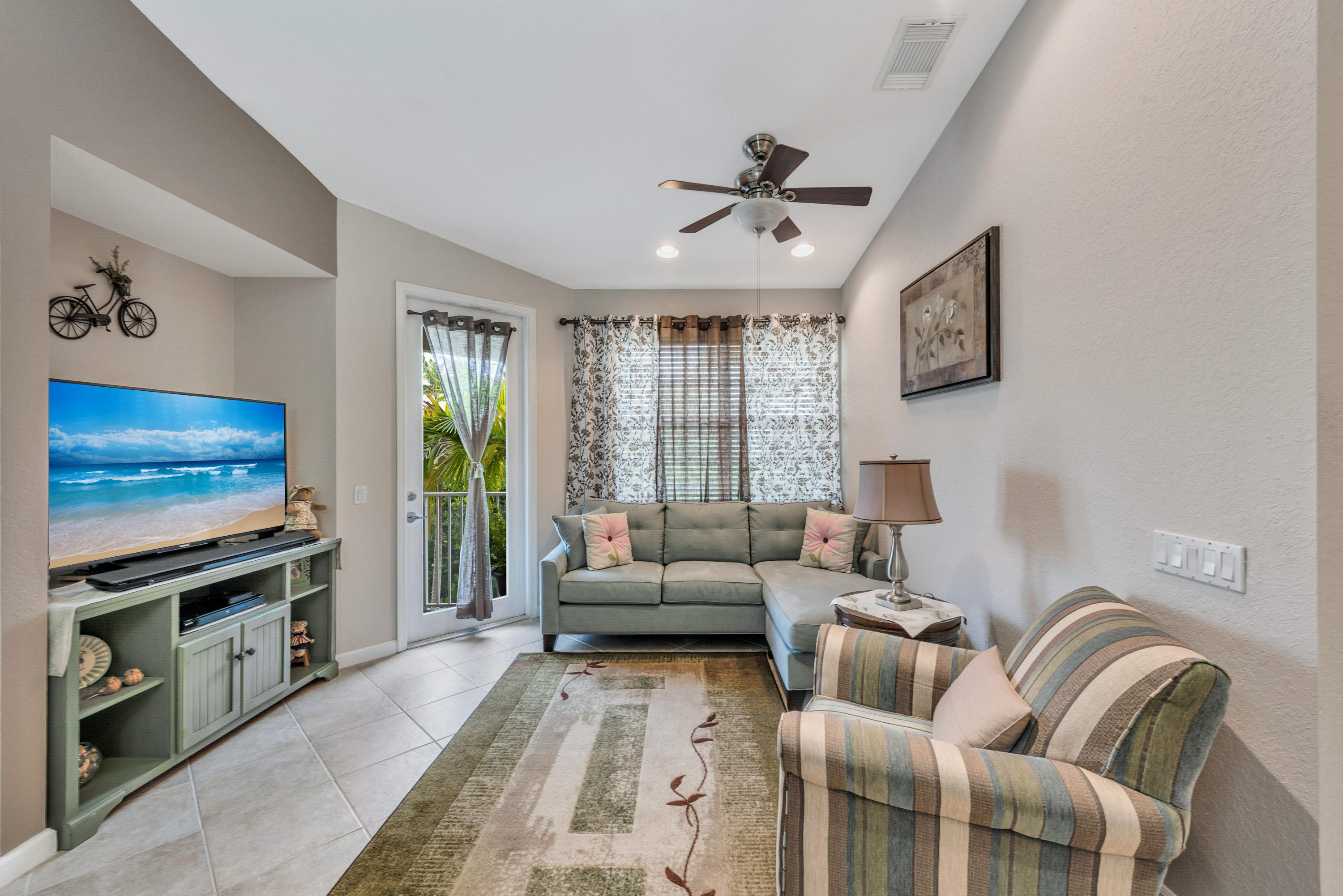 3067 Laurel Ridge Circle Riviera Beach, FL 33404 - Photo 7 of 26 OPEN LIVING AREA