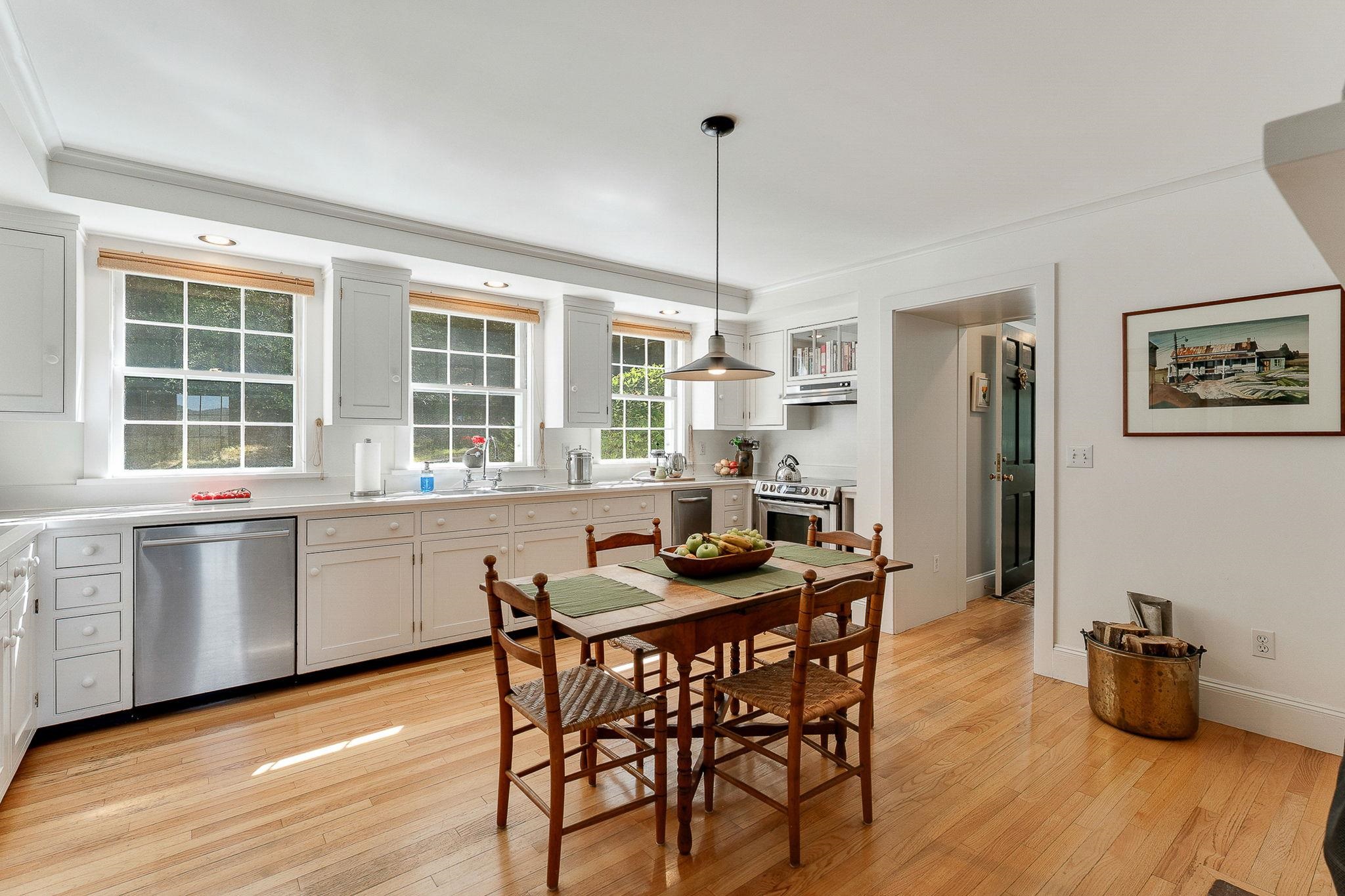 97 Quinibeck Road Thetford, VT 05045 - Photo 6 of 42