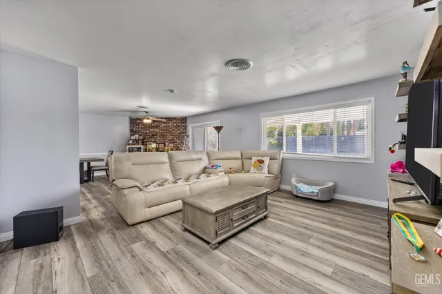 $465,000 | Undisclosed Address, Bakersfield, CA 93309