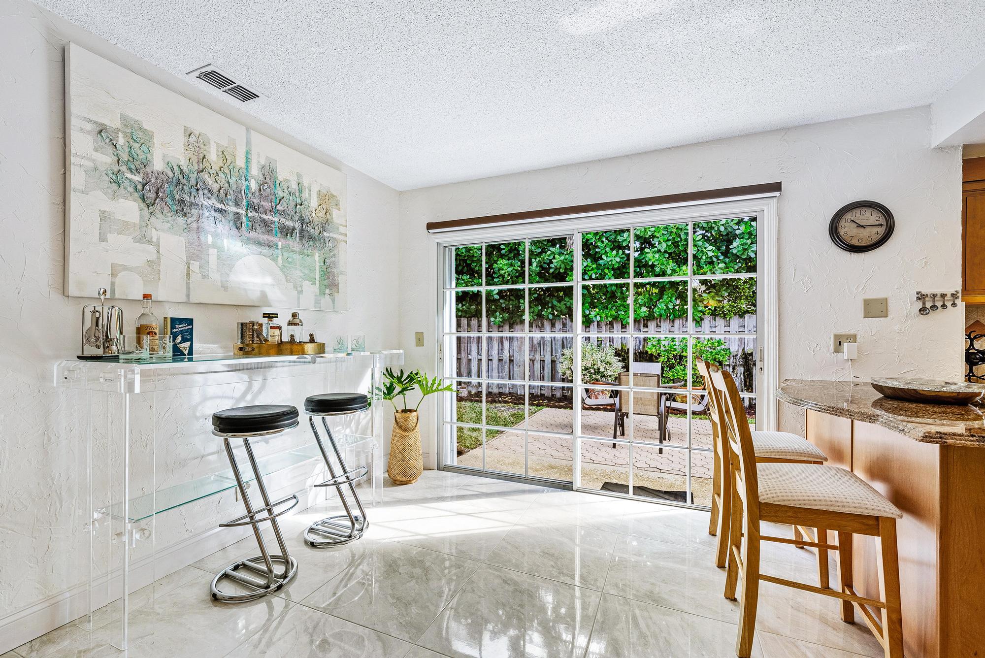 127 Norfolk Road Jupiter, FL 33469 - Photo 5 of 24 127 W Norfolk Rd-17