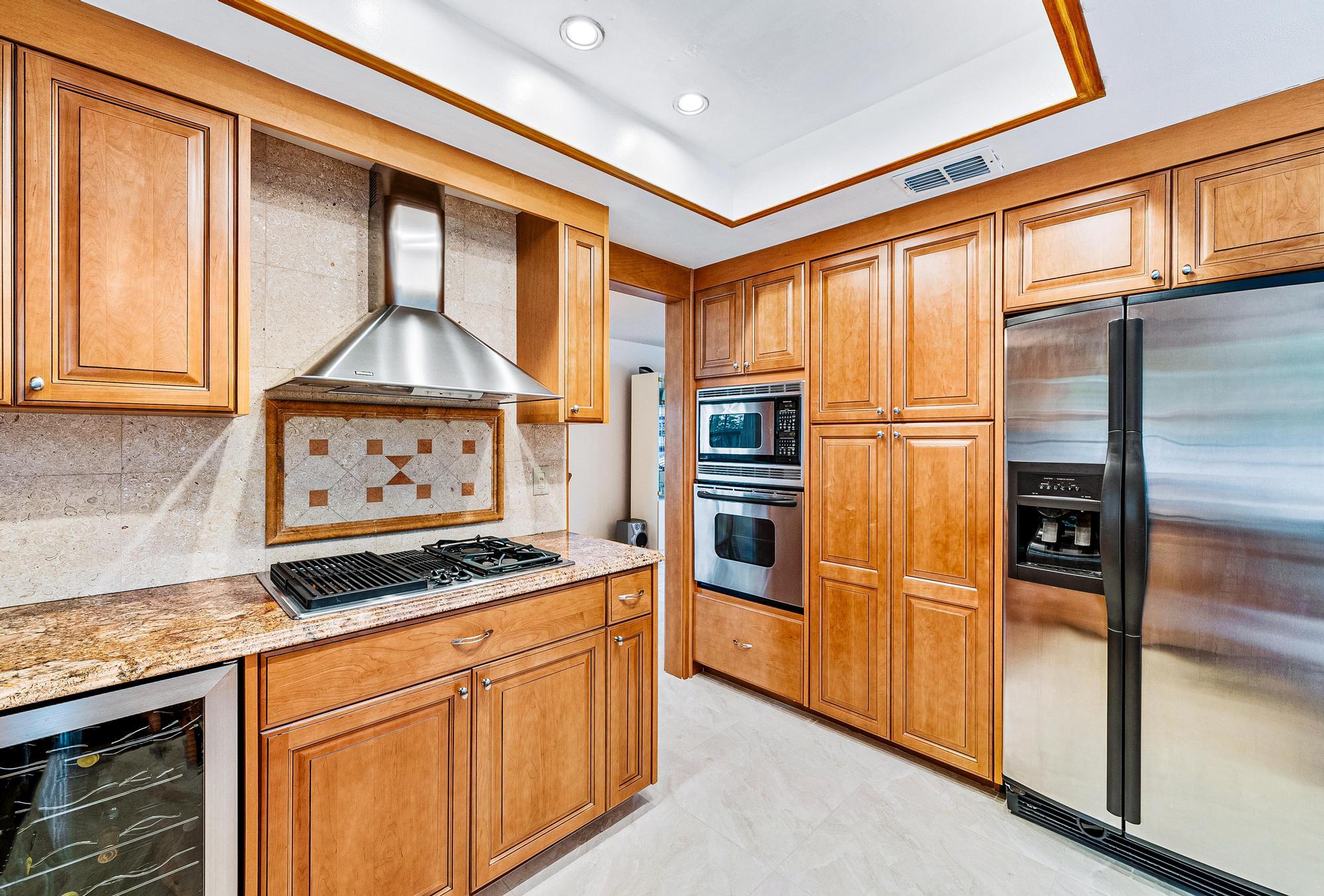 127 Norfolk Road Jupiter, FL 33469 - Photo 9 of 24 127 W Norfolk Rd-21