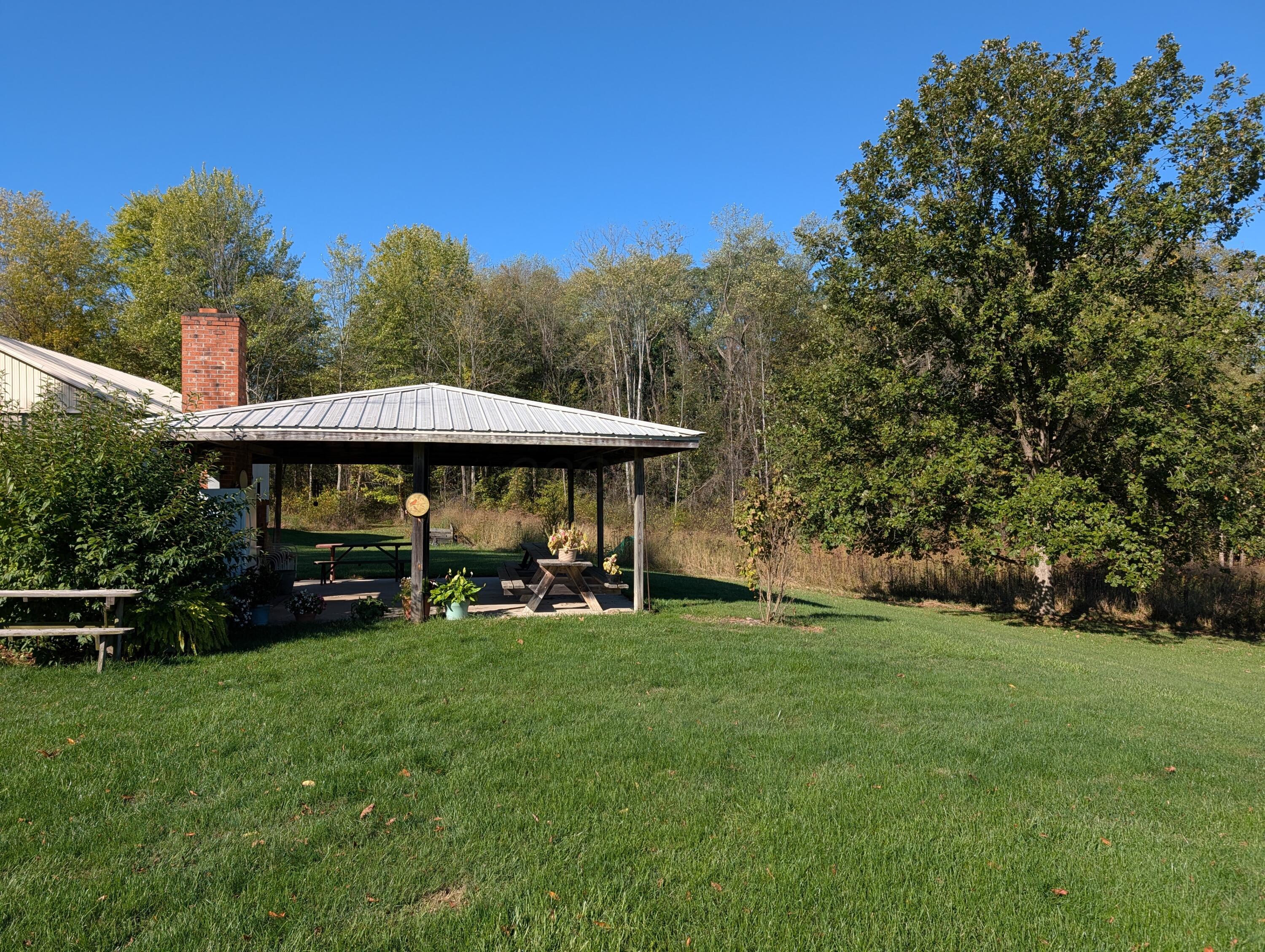 9933 Blue Road Mount Vernon, OH 43050 - Photo 14 of 33 15