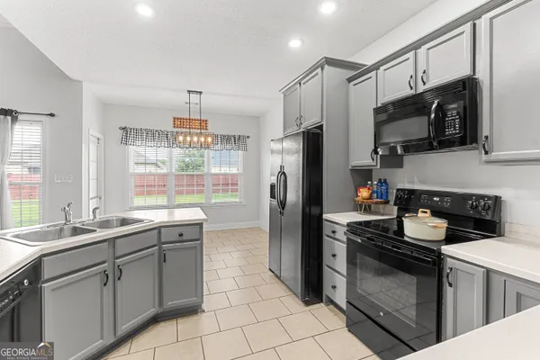 $320,000 | 217 Caleb Way, Byron, GA 31008