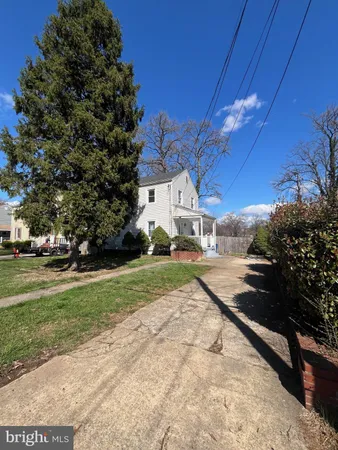 $2,500 | 4017 72nd Avenue, Hyattsville, MD 20784