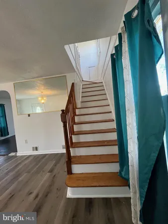 $2,500 | 4017 72nd Avenue, Hyattsville, MD 20784