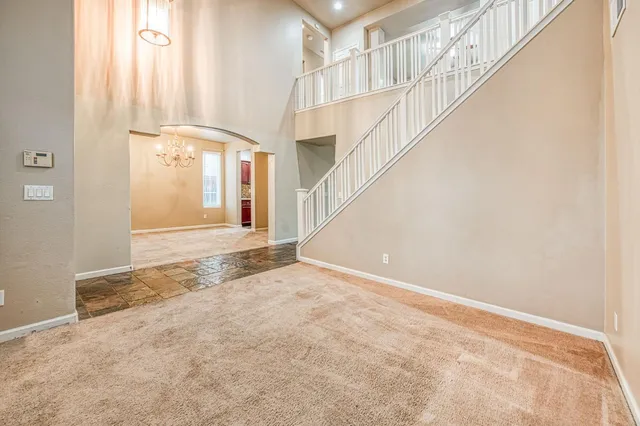 a view of an entryway with an front door