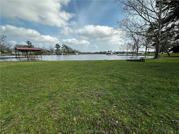$315,000 | 12202 Riley Green Road, Franklin, TX 77856