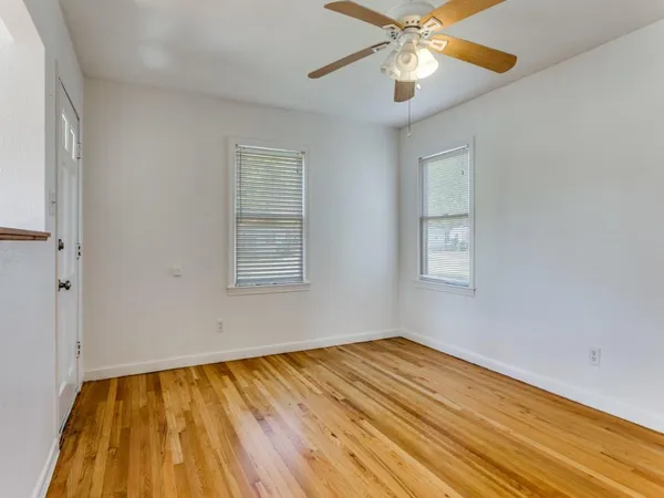 $229,900 | 5433 Thomas Lane, River Oaks, TX 76114