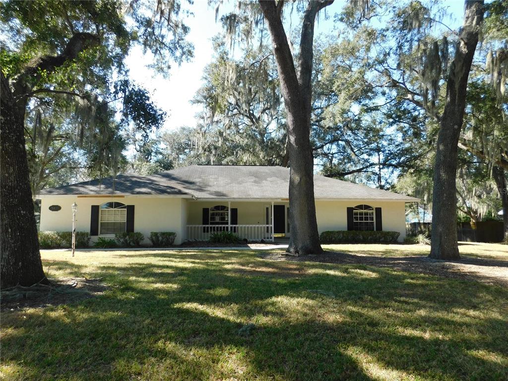 5821 Buck Run Drive Lakeland, FL 33811 - Photo 1 of 30 a view of a house with a yard