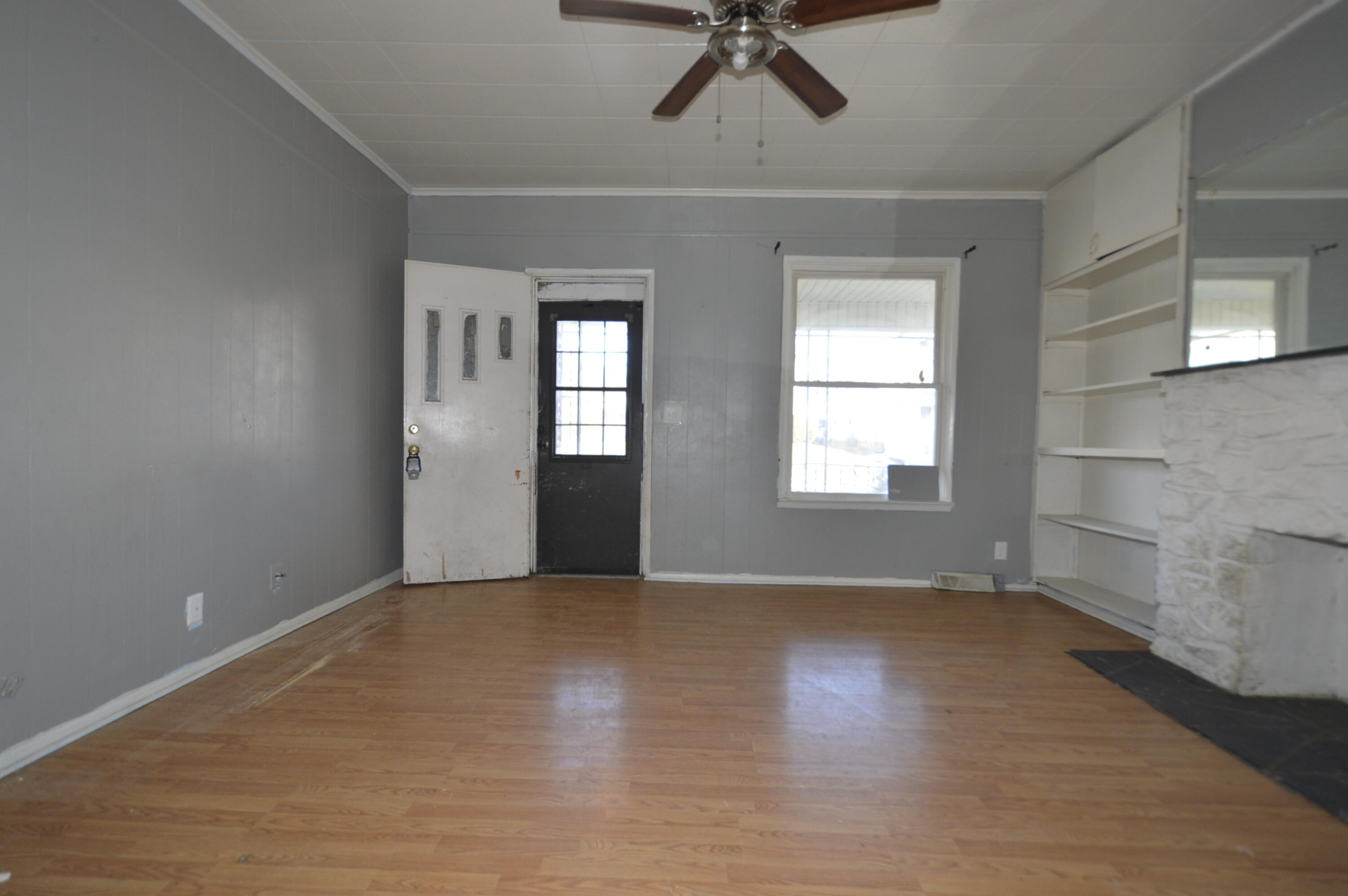 117 East Cecil Street Springfield, OH 45504 - Photo 6 of 27