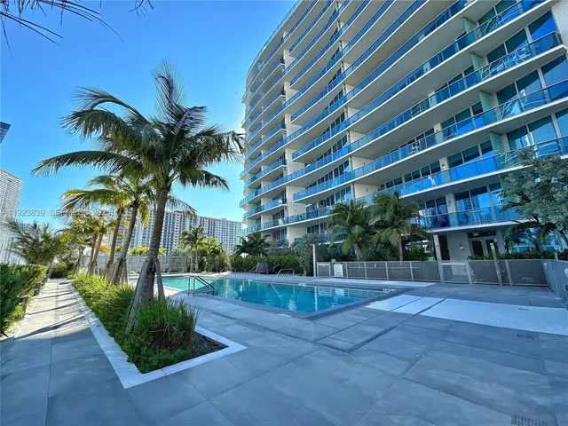 $15,000 | 17550 Collins Avenue, Unit 1401, Sunny Isles Beach, FL 33160