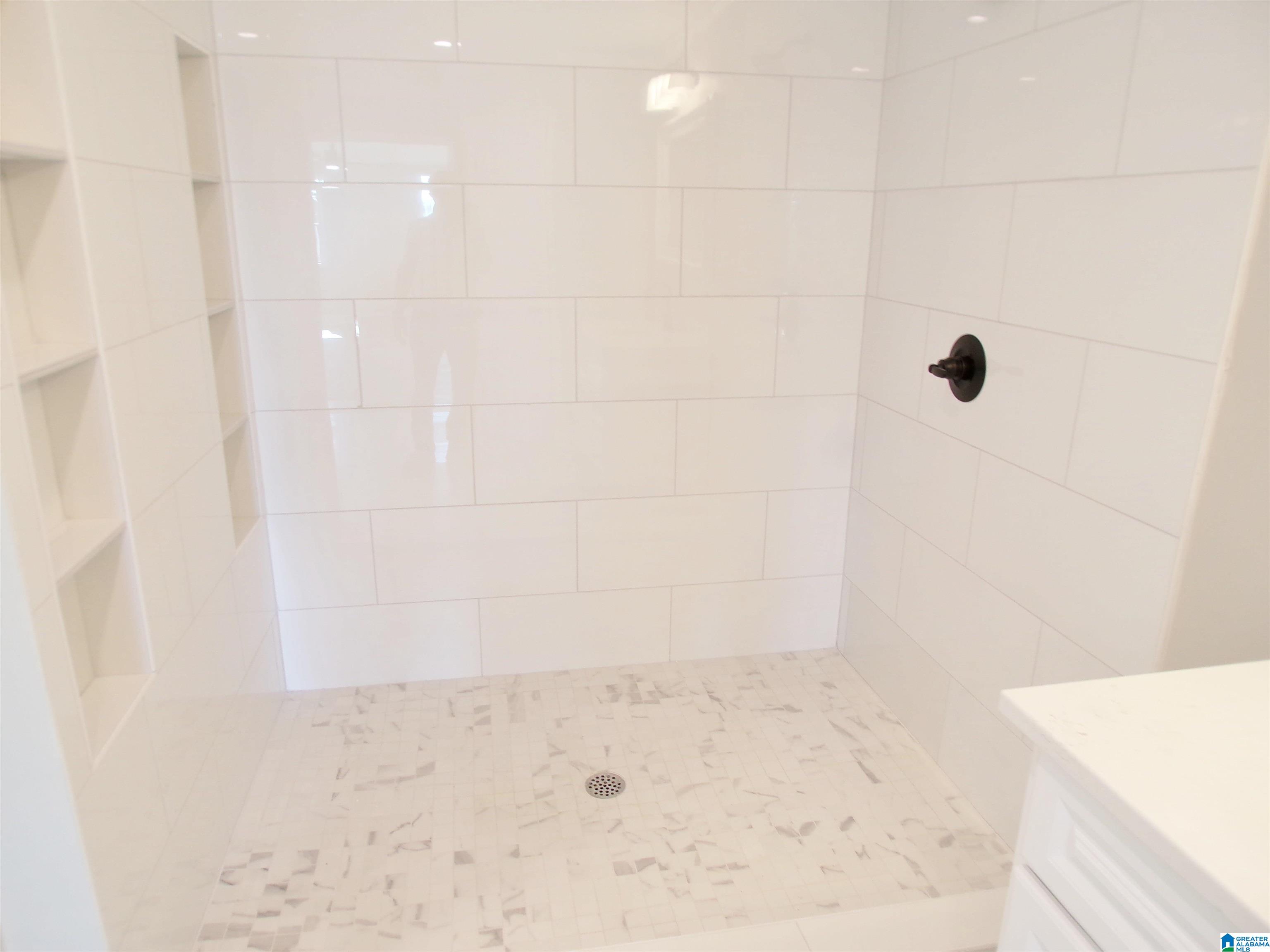 7 Christopher Way Anniston, AL 36207 - Photo 40 of 100