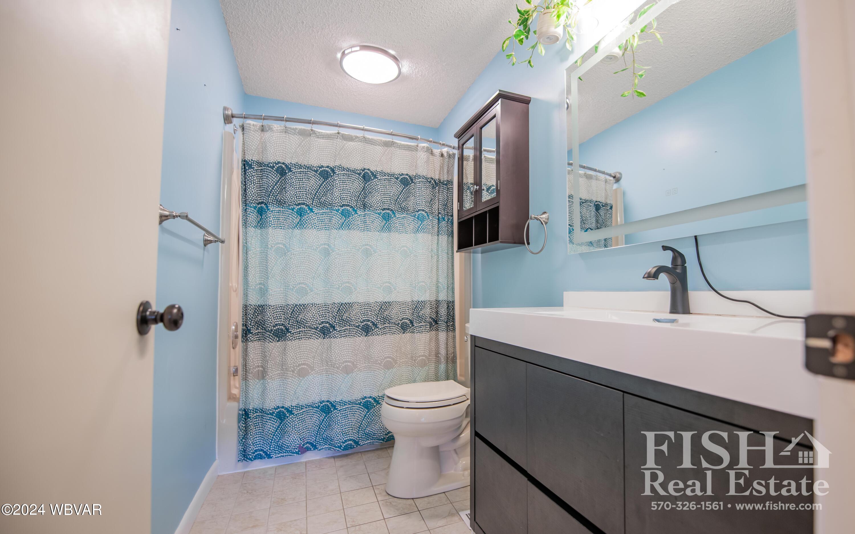 1705 Thomas Road Williamsport, PA 17701 - Photo 12 of 18 Lovely Updated Bath.