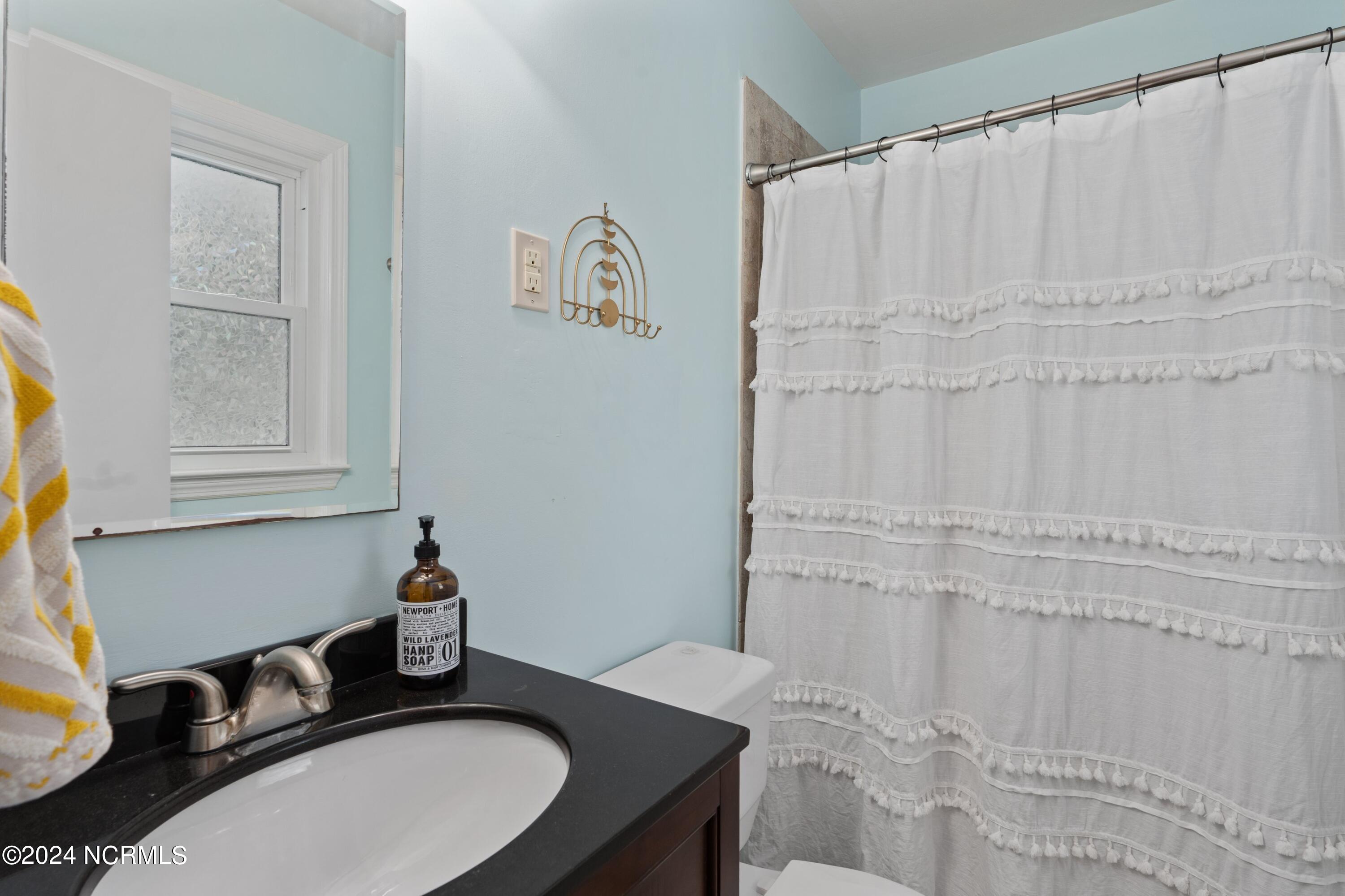 1408 Robin Hood Road Wilmington, NC 28401 - Photo 27 of 44 027-1408RobinhoodRoad-Wilmington-NC-2840