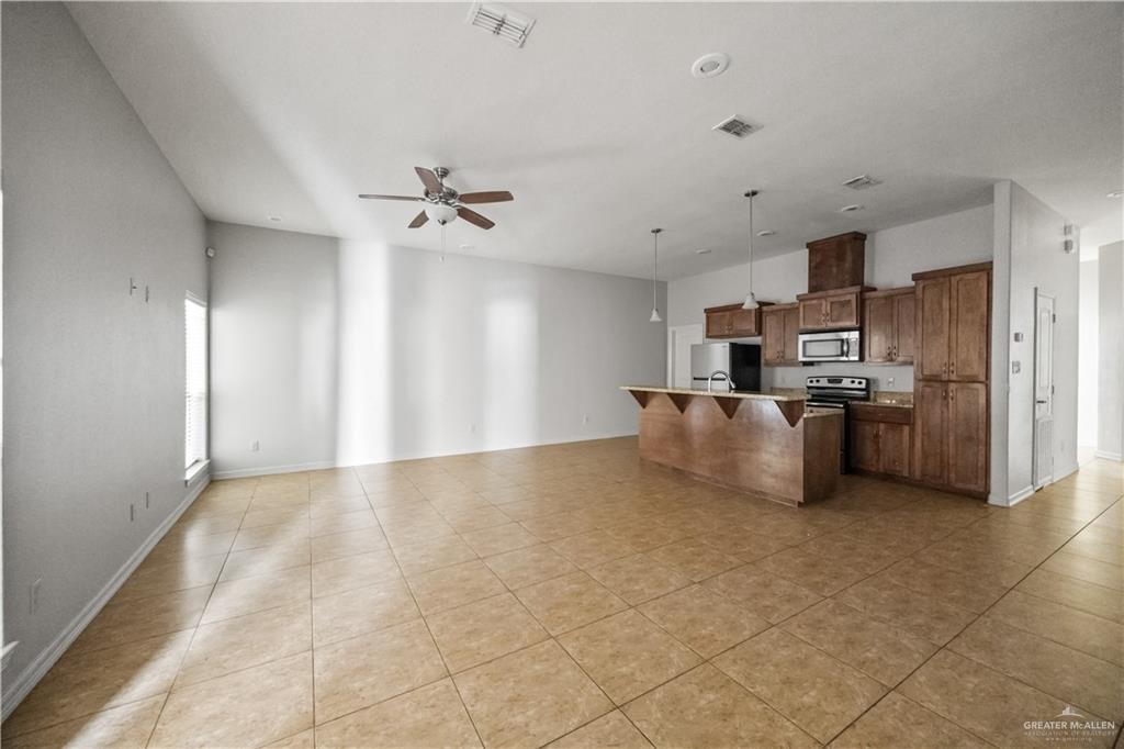 2715 Mimosa Street, Unit 2 Mission, TX 78574 - Photo 3 of 13