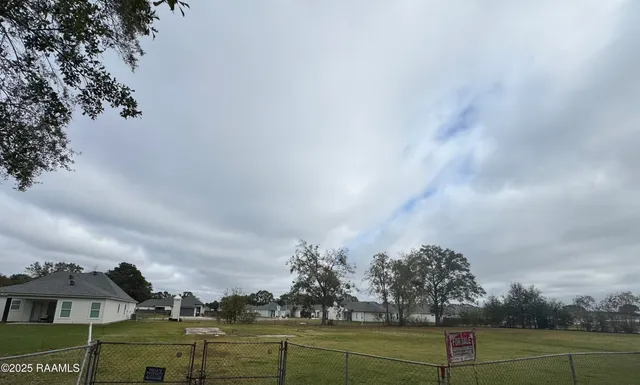 $215,000 | 113 Des Jacques Road, Lafayette, LA 70506