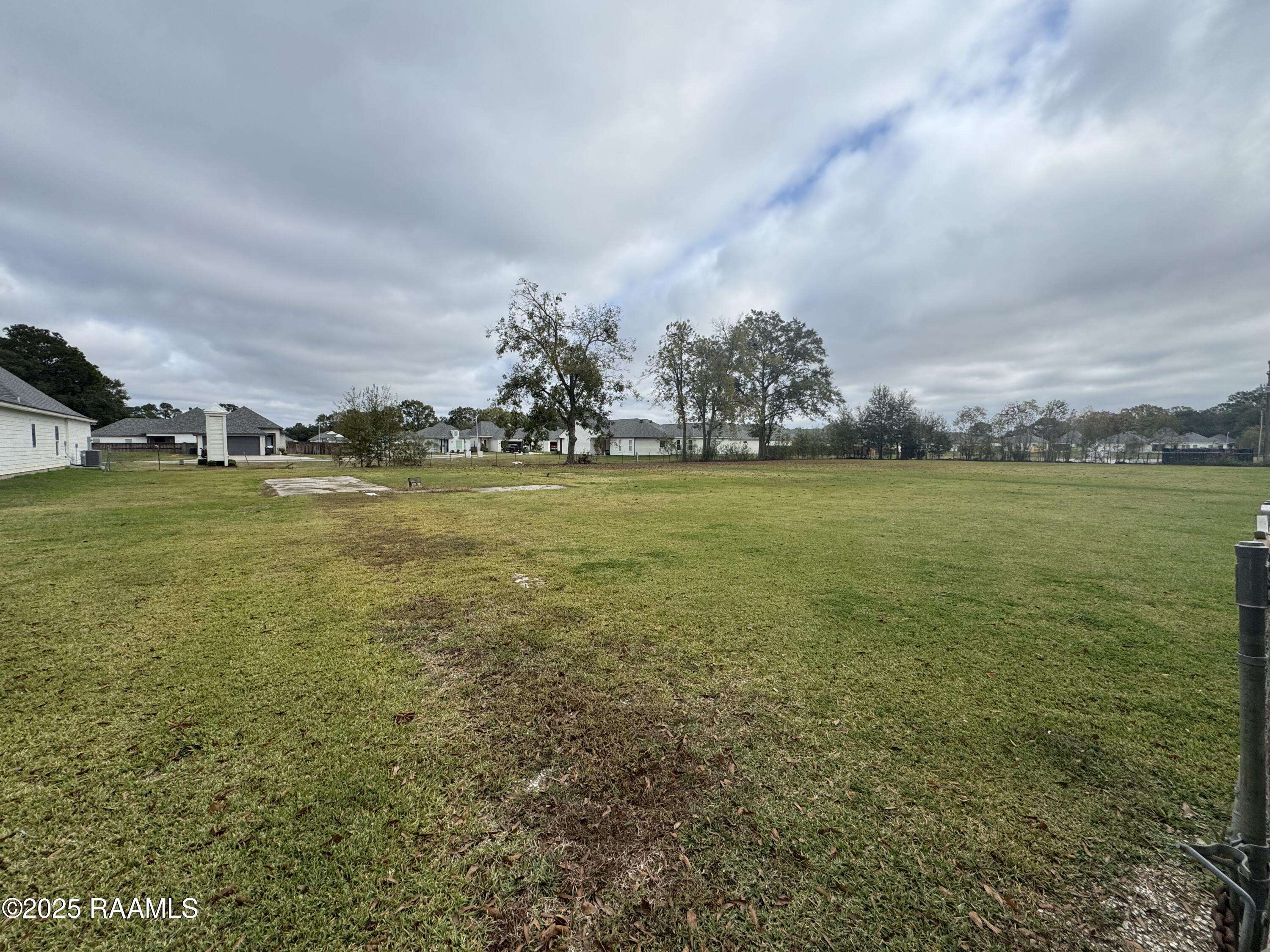 113 Des Jacques Road Lafayette, LA 70506 - Photo 6 of 13 IMG_9878