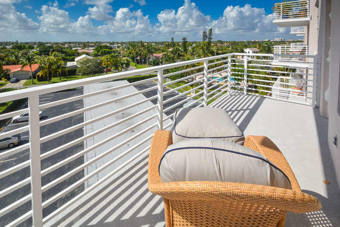 2851 South Ocean Boulevard, Unit 5U Boca Raton, FL 33432 - Photo 5 of 29 2851 S Ocean Blvd 5U Boca-small-004-27-B