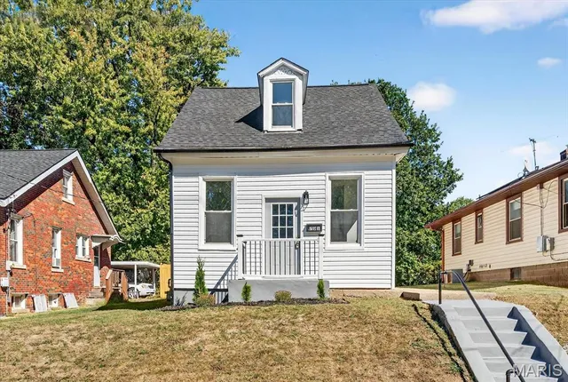 $165,000 | 731 State Street, Belleville, IL 62220