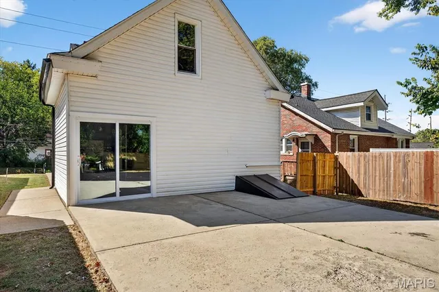 $165,000 | 731 State Street, Belleville, IL 62220