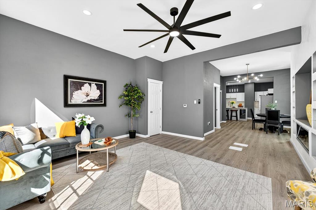 731 State Street Belleville, IL 62220 - Photo 3 of 38