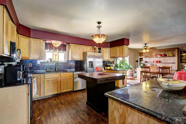 $480,000 | 695 Totem Drive, Weiser, ID 83672