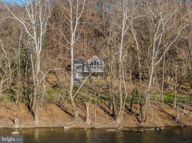 $699,900 | 191 Shenandoah Ranch Road, Harpers Ferry, WV 25425