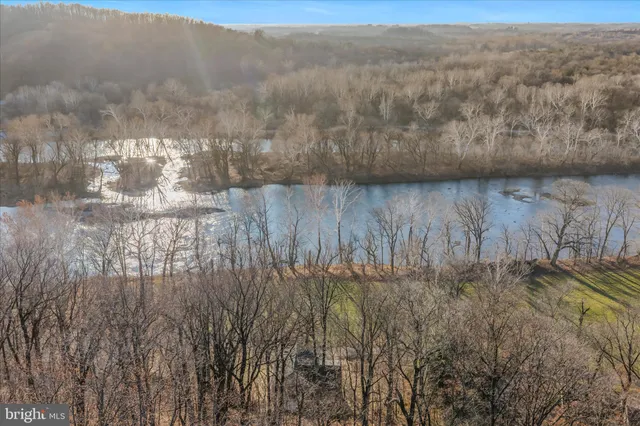 $699,900 | 191 Shenandoah Ranch Road, Harpers Ferry, WV 25425