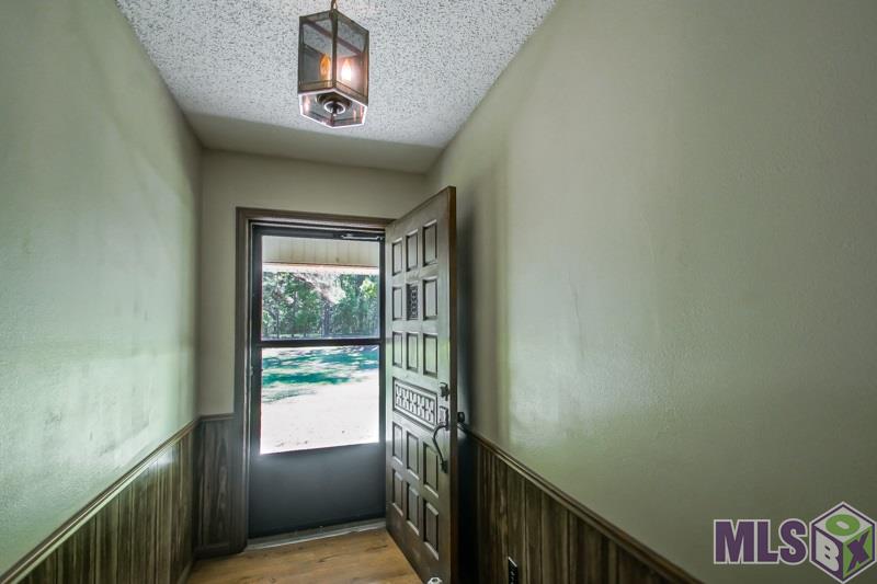 37939 Webb Road Denham Springs, LA 70706 - Photo 3 of 27 Gallery Image 3