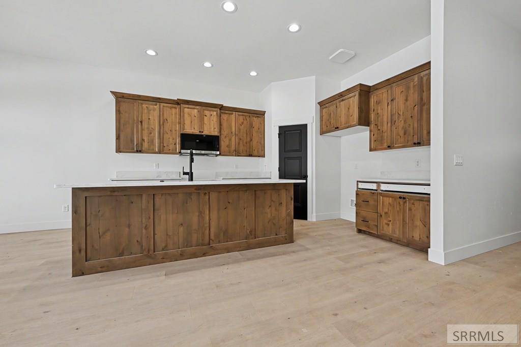 460 Willowbend Rigby, ID 83442 - Photo 3 of 17 Kitchen