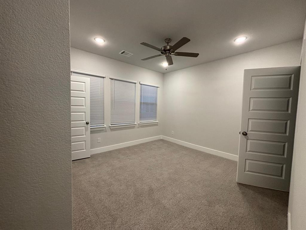 825 West Mayfield Road, Unit 115 Arlington, TX 76015 - Photo 11 of 25