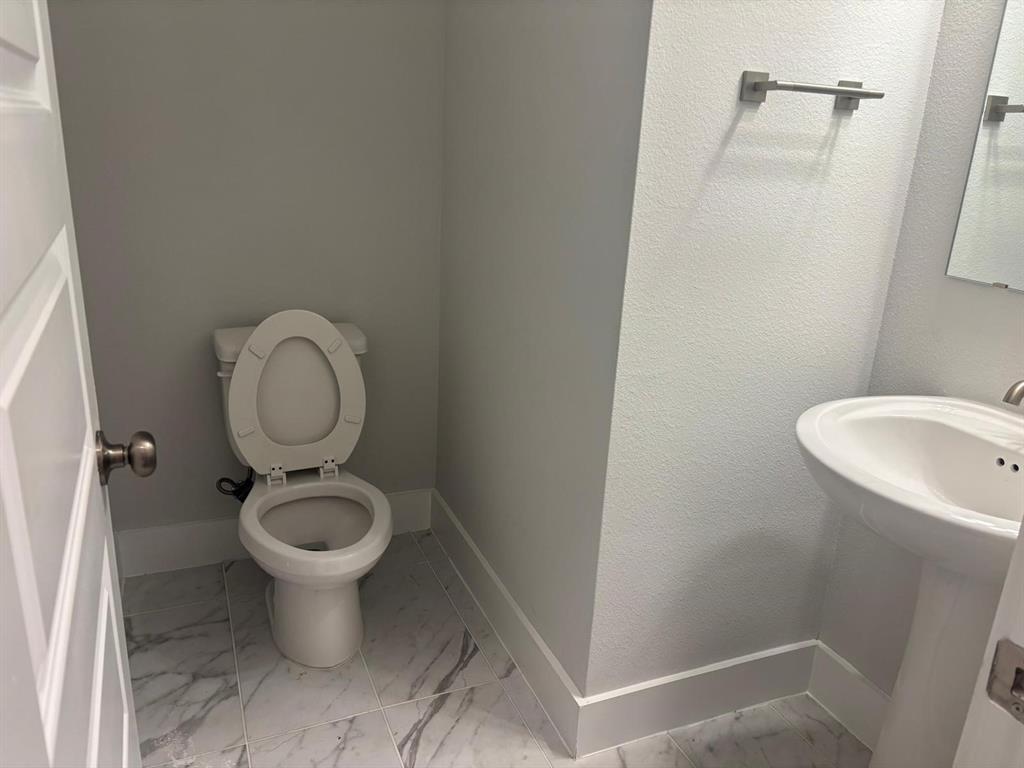 825 West Mayfield Road, Unit 115 Arlington, TX 76015 - Photo 13 of 25