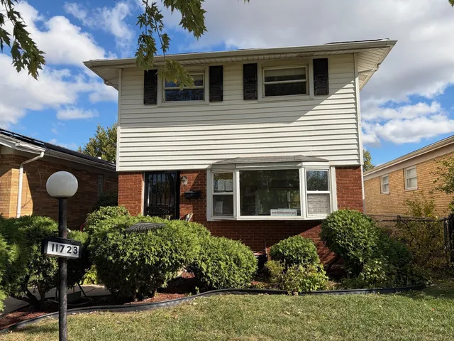 $140,000 | 11723 South Throop Street, Chicago, IL 60643
