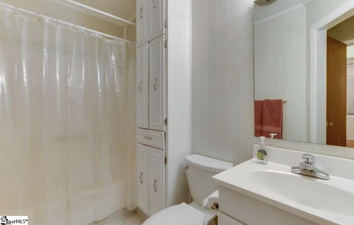 610 East Darby Road Taylors, SC 29687 - Photo 9 of 15 Gallery Image 9