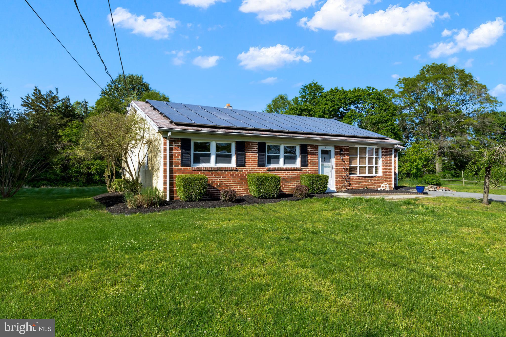 14 North Pemberton Road Pemberton, NJ 08068 - Photo 2 of 30
