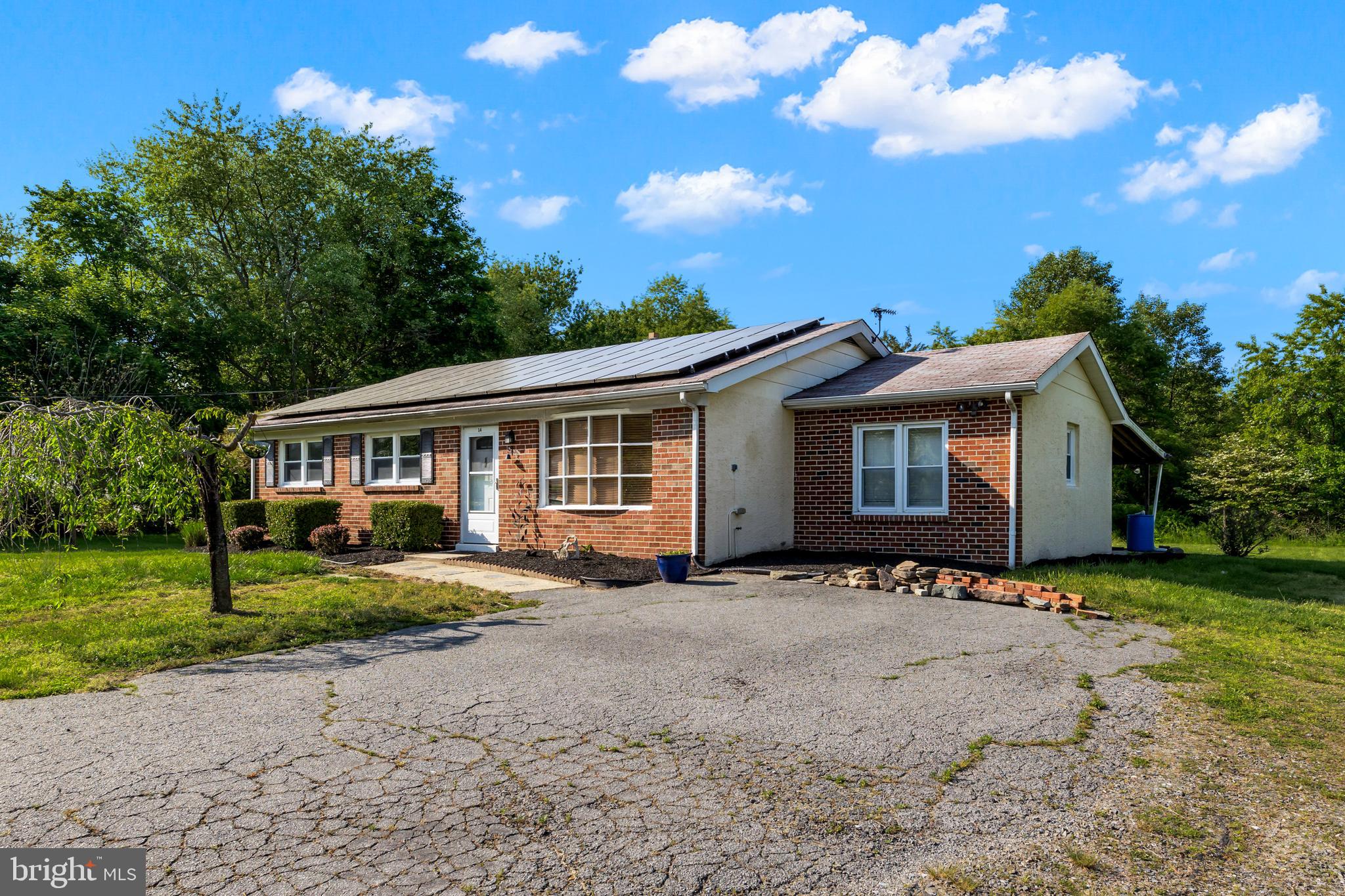 14 North Pemberton Road Pemberton, NJ 08068 - Photo 3 of 30